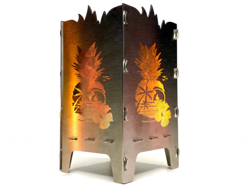 SteelfireboxX Sunshine Pineapple (Ananas) Windlicht, weißer Hintergrund